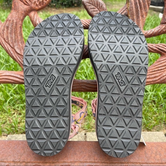 NWT Teva universal flatform sandal in ziggy rose tan - Picture 7 of 11